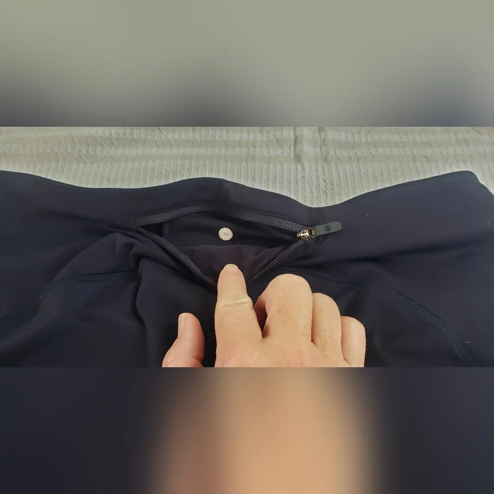💙Lululemon "Toasty Tech" First Release Fleece - Picture 8 of 10